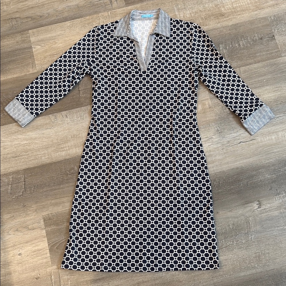 J. McLaughlin White and Blue Sheath Dress with Polo Collar - Size XS